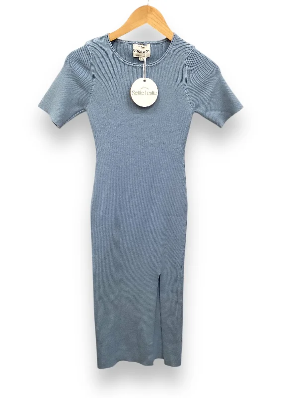 Dress Casual Maxi By Clothes Mentor In Blue, Size: Xs