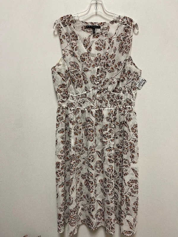 Dress Casual Maxi By White House Black Market In Floral Print, Size: L